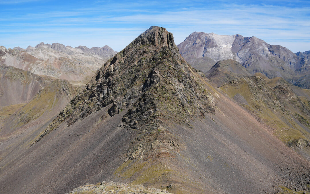 De la punta Chornaleras (2616 m) au pico Brazato (2729 m) depuis la piste del Verde