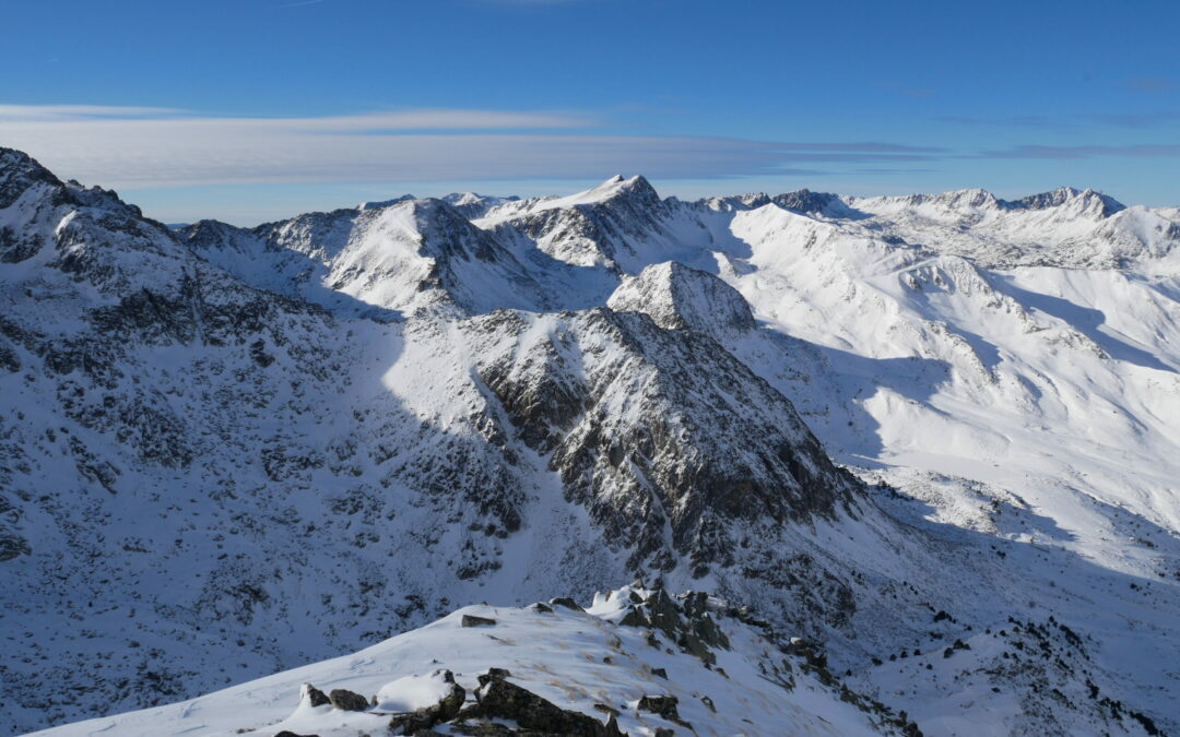 Pic dels Pedrons (2715 m) depuis la route du Pas de la Case