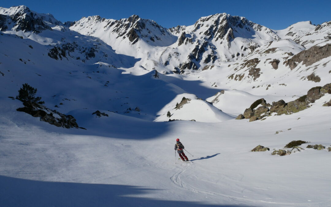 Soum de Moutarra (2452 m) depuis le parking de Tournaboup