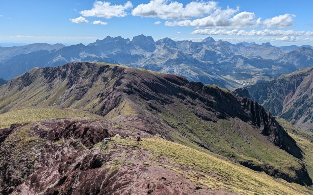 Pico Royo (2431 m) – Vertice d’Anayet (2555 m) depuis le pont de Canal Roya